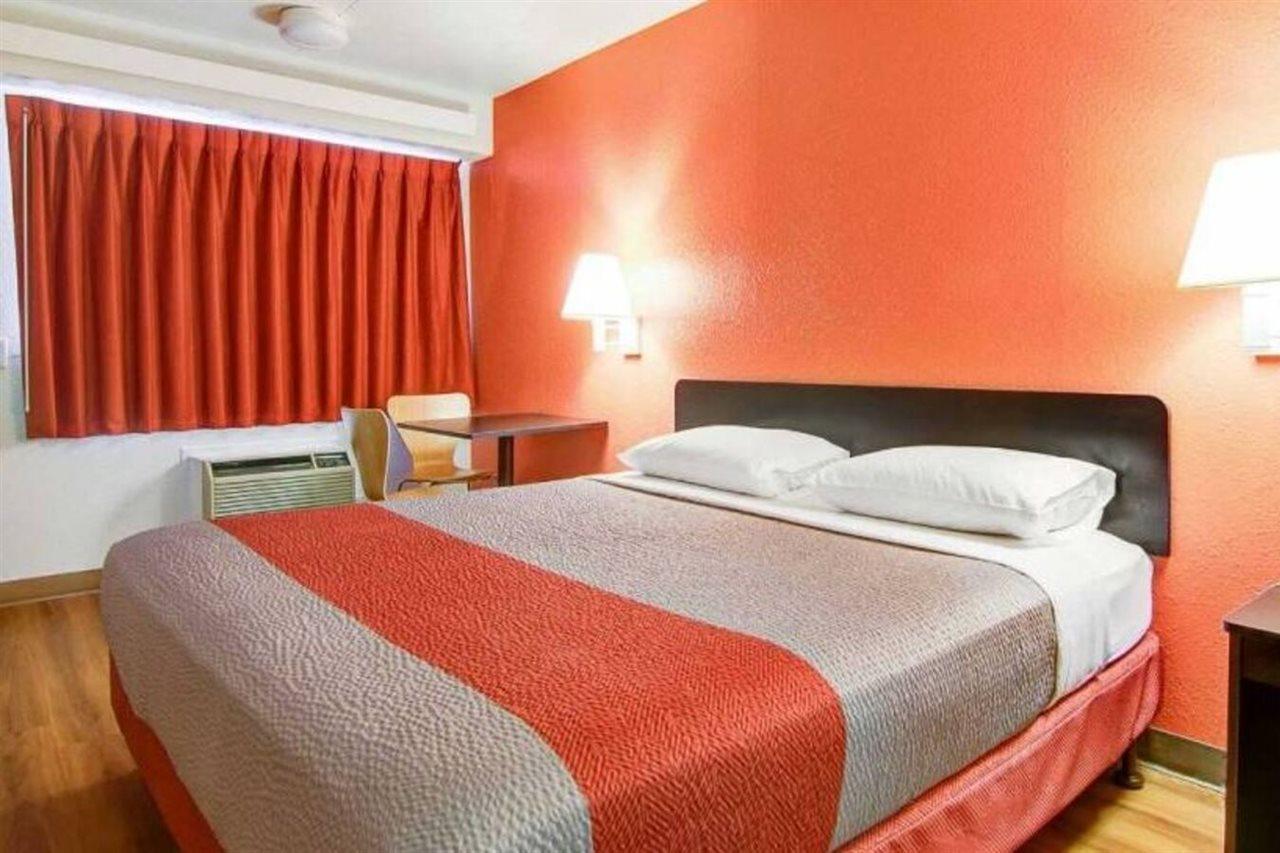 Motel 6-Springfield, Mo - North ภายนอก รูปภาพ