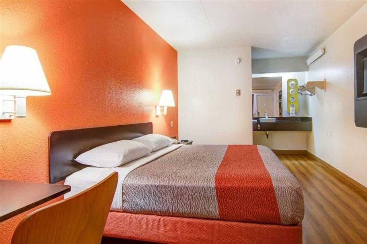 Motel 6-Springfield, Mo - North ภายนอก รูปภาพ