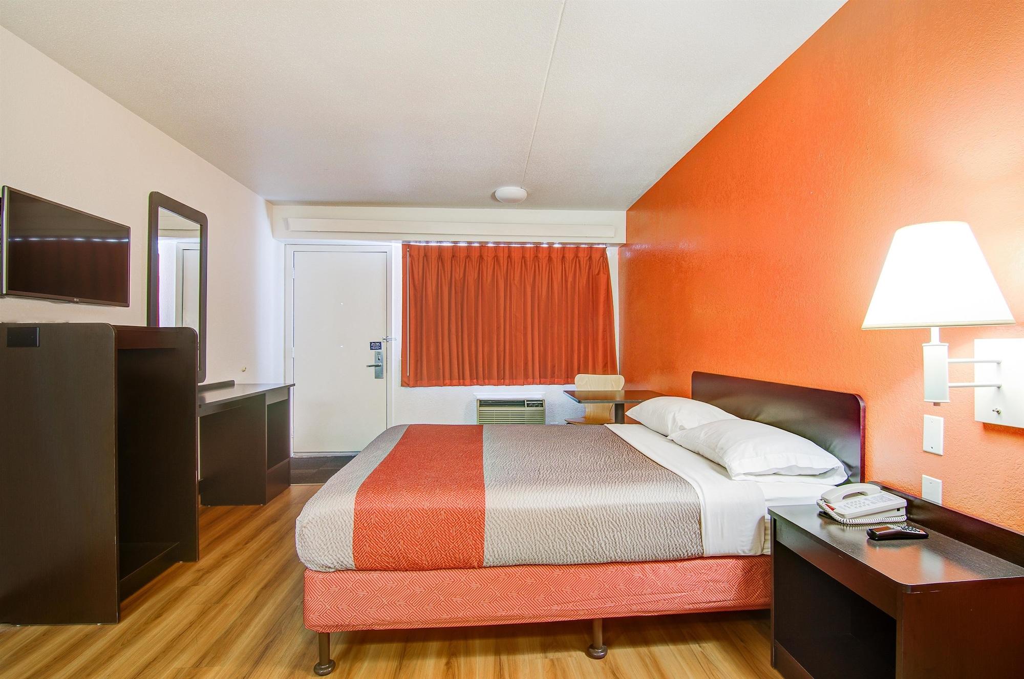 Motel 6-Springfield, Mo - North ภายนอก รูปภาพ