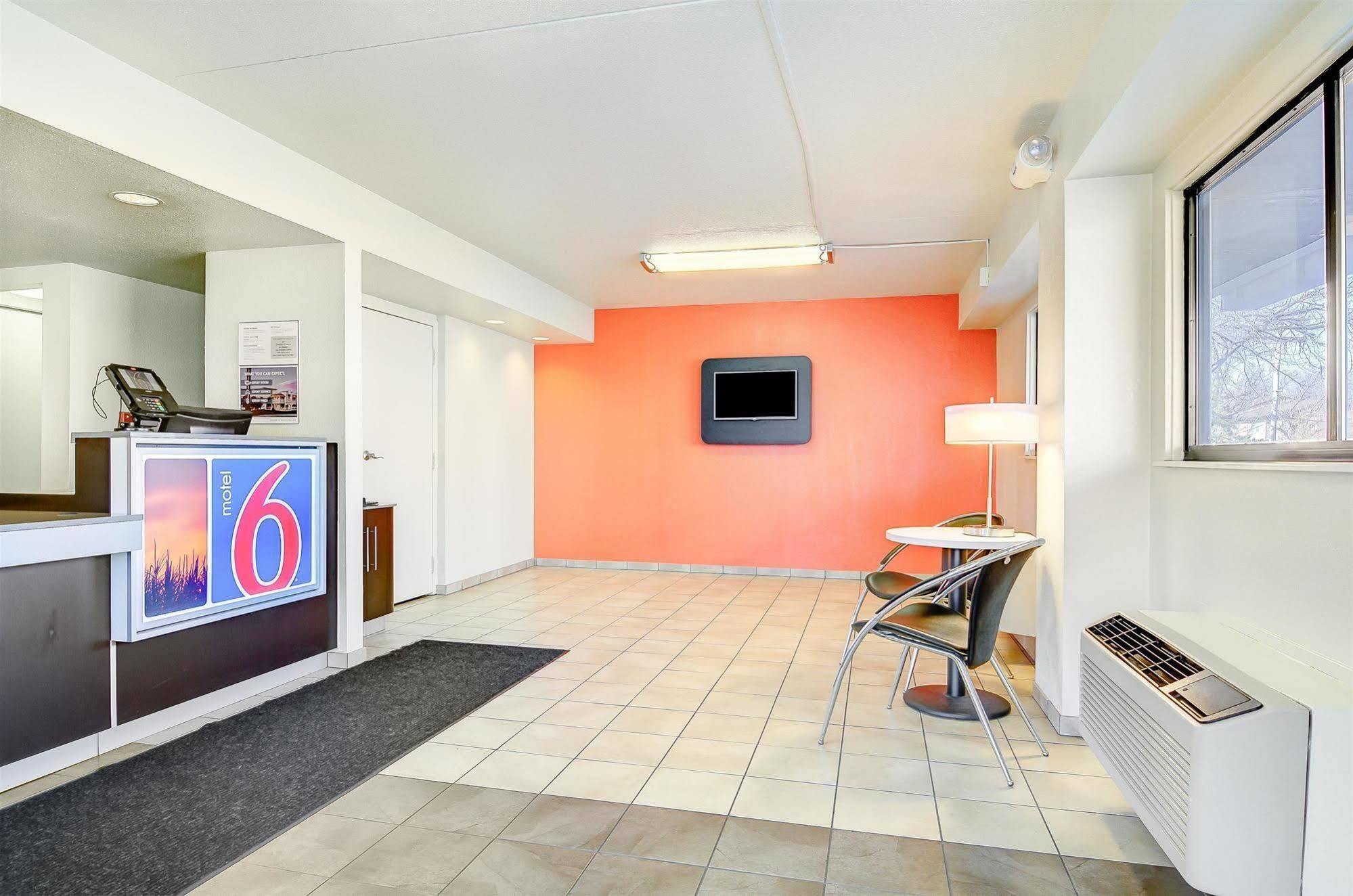 Motel 6-Springfield, Mo - North ภายนอก รูปภาพ