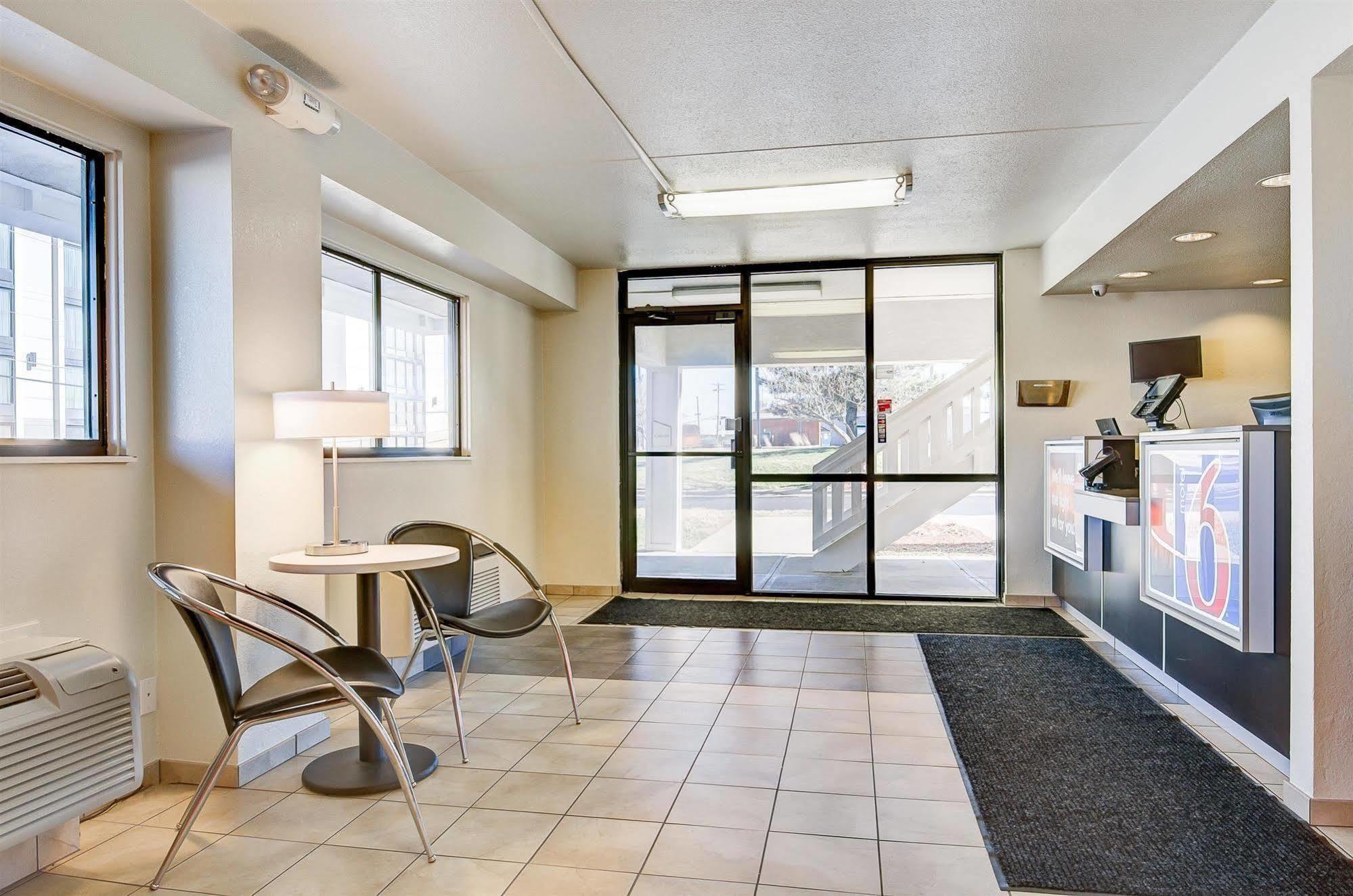 Motel 6-Springfield, Mo - North ภายนอก รูปภาพ