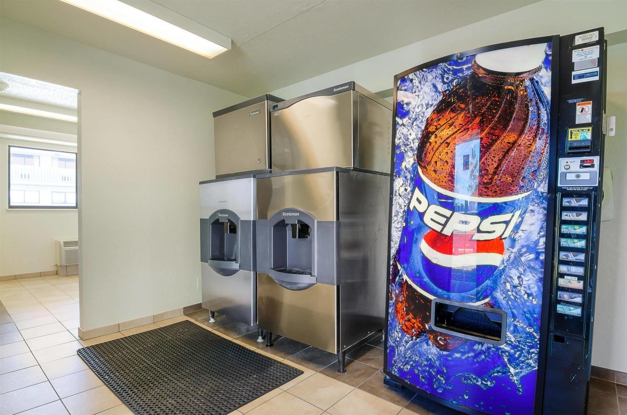 Motel 6-Springfield, Mo - North ภายนอก รูปภาพ